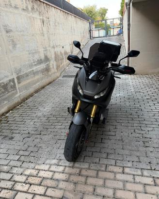 Honda X-Adv