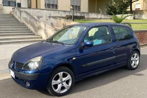 Renault Clio 1.2 16v 2002
