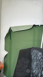 Dondolo da esterno e tavolo e sedie in ferro