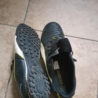 scarpe calcetto