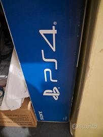  ps4 con 2 controller e 5 giochi