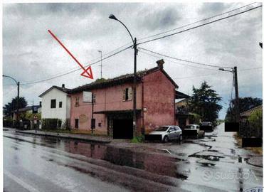 Immobile in asta di 194 m² con 5 locali a Tortona