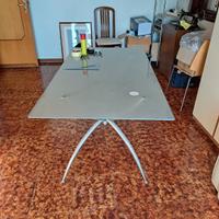 Tavolo in vetro