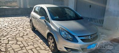 Opel Corsa D - Formia