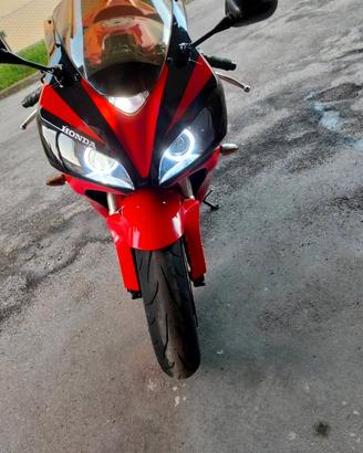 Faro Angel Eyes per CBR 1000 rr