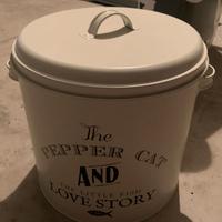 Contenitore per crocchette con paletta