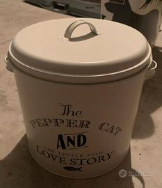 Contenitore per crocchette con paletta