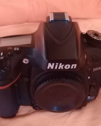 Nikon D600