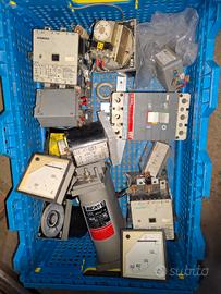 relè, voltometro 250V, voltom. 400A, temporizzator