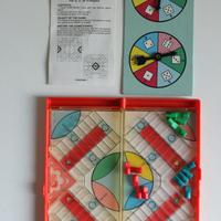 Gioco di societa' Parcheesi -Royal Game of India