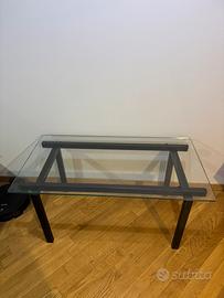 Tavolino artigianale in ferro battuto e vetro