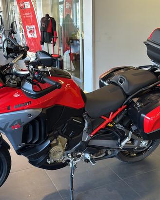 Multistrada V4S TRAVEL E RADAR