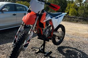 KTM 250 SX-F 4T 2022