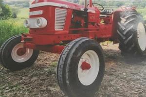 Trattore d'epoca "NUFFIELD"