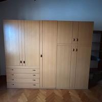 ARMADIO IN LEGNO 6 ANTE CON CASSETTIERA