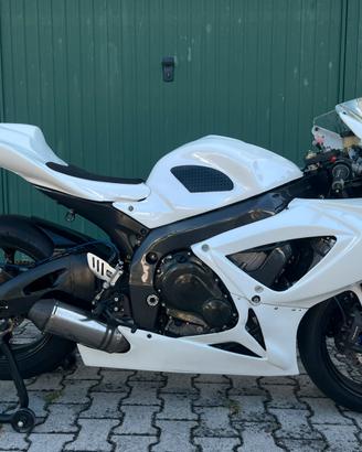 Suzuki gsx r 750 pista