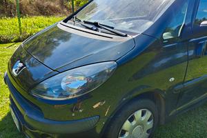 Peugeot 1007 