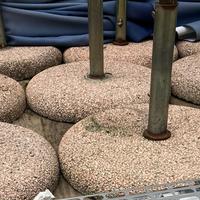 Piedi in granito per ombrelloni + ombrellone
