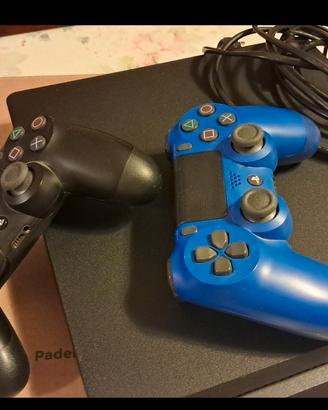 PlayStation 4 usata ed un condizioni perfette 