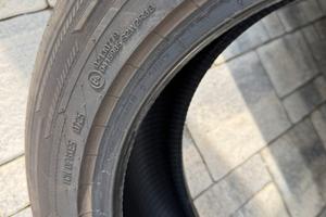 Pneumatico Barum Bravuris 5 HM-215/55 R18 V XL