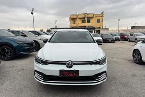 VOLKSWAGEN Golf 1.0 eTSI 110 cv EVO DSG Life