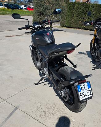 Triumph Trident 660
