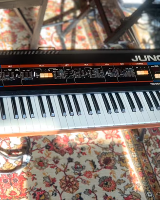 Roland Juno-60
