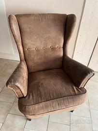 poltrona ecopelle ikea