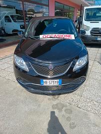 Lancia Ypsilon 1.2 69 CV 5 porte Gold