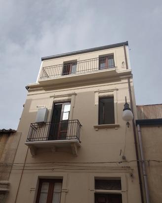 Monolocale-Bilocale arredato appena ristrutturato