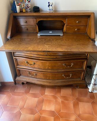 Madia in perfette condizioni