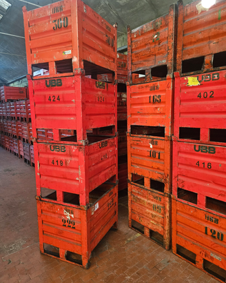 Contenitori metallici con slitta lato corto