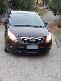 Opel Zafira Tourer