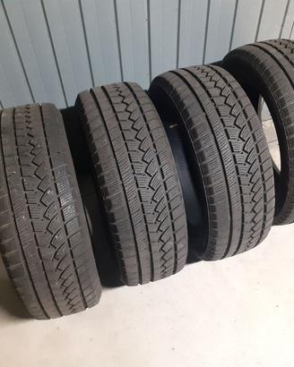 PNEUMATICI INVERNALI OVATION 195/55/15