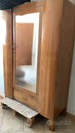 Armadio in legno con specchio anni 40/50