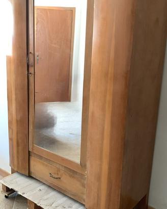 Armadio in legno con specchio anni 40/50