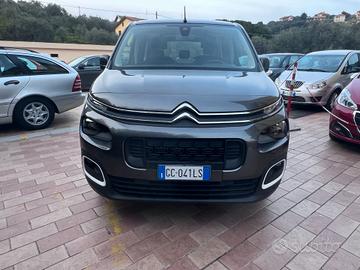 Citroen Berlingo PureTech 130 CON PEDANA DISABILI