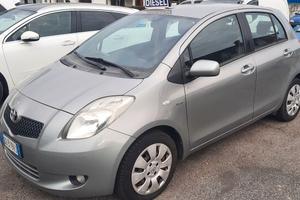 Toyota Yaris 1.4 16V Pop