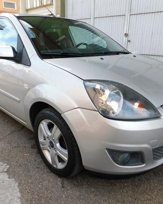 FIESTA 1.4 TDCi 50Kw 5porte Titanium