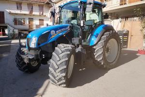 Trattore New Holland