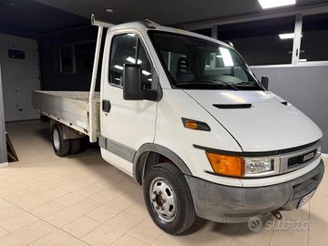 Iveco Daily 35S10 2.3 Hpi TDI PM Cabinato