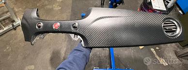 Cruscotto in carbonio Abarth 500