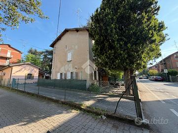 3 LOCALI A REGGIO NELL'EMILIA