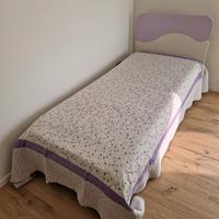 Letto singolo con rete e materasso
