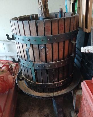 attrezzi per produzione vini