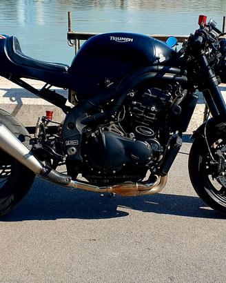 Triumph Speed Triple 955 – Café Racer Custom | 200