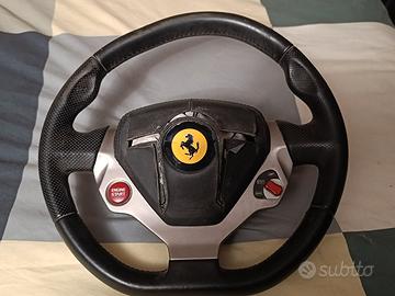 Volante e strumentazione Ferrari California