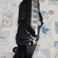 fanalino paraurti anteriore sx Toyota yaris cross