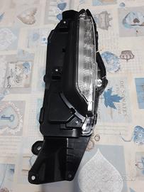 fanalino paraurti anteriore sx Toyota yaris cross
