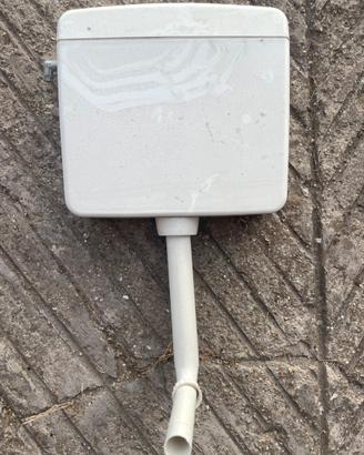 Cassetta di scarico bagno marca OLI